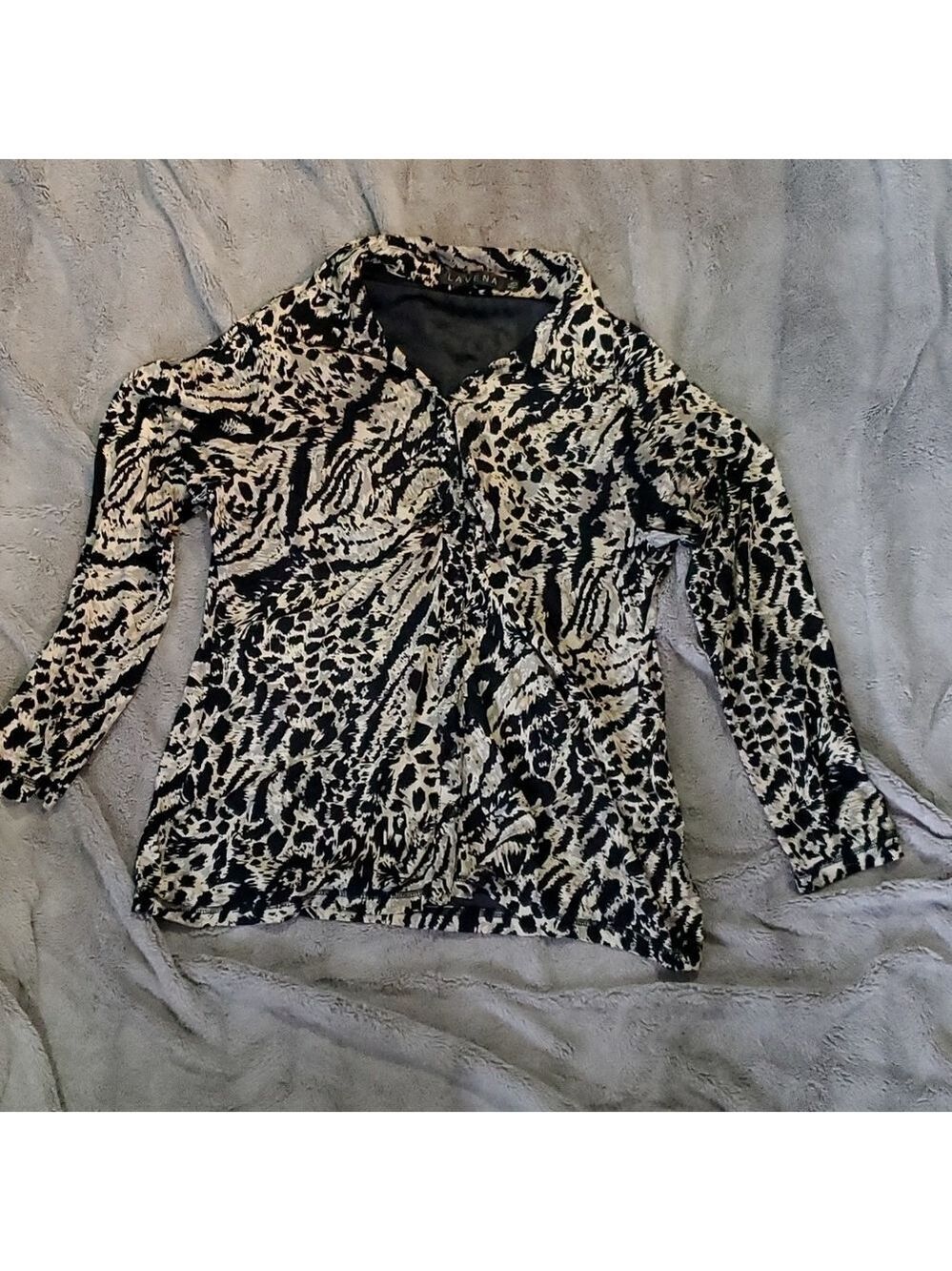 Ladies blouse size xlarge (4 for $20)
